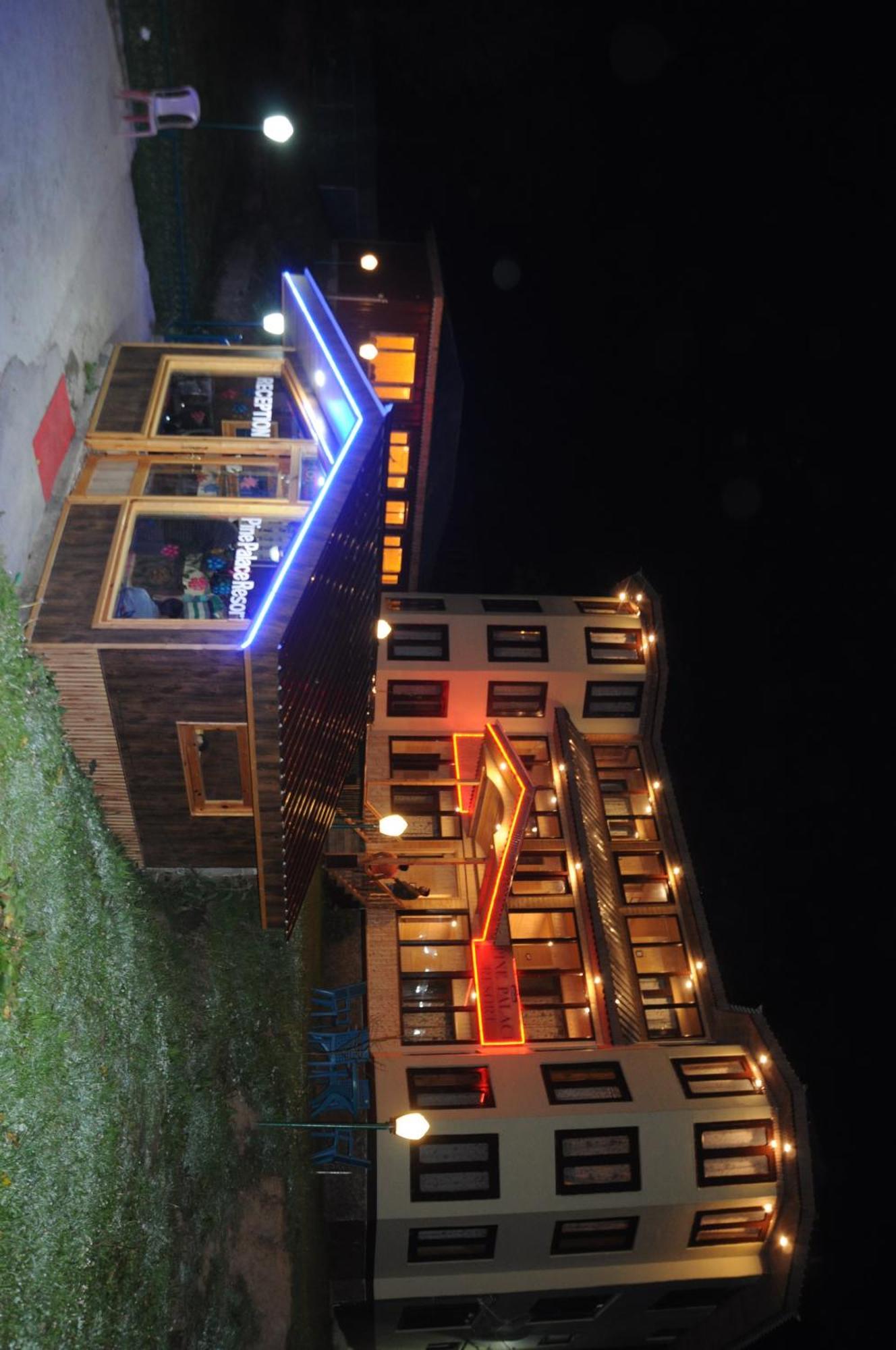 Pine Palace Resort Pahalgām Extérieur photo